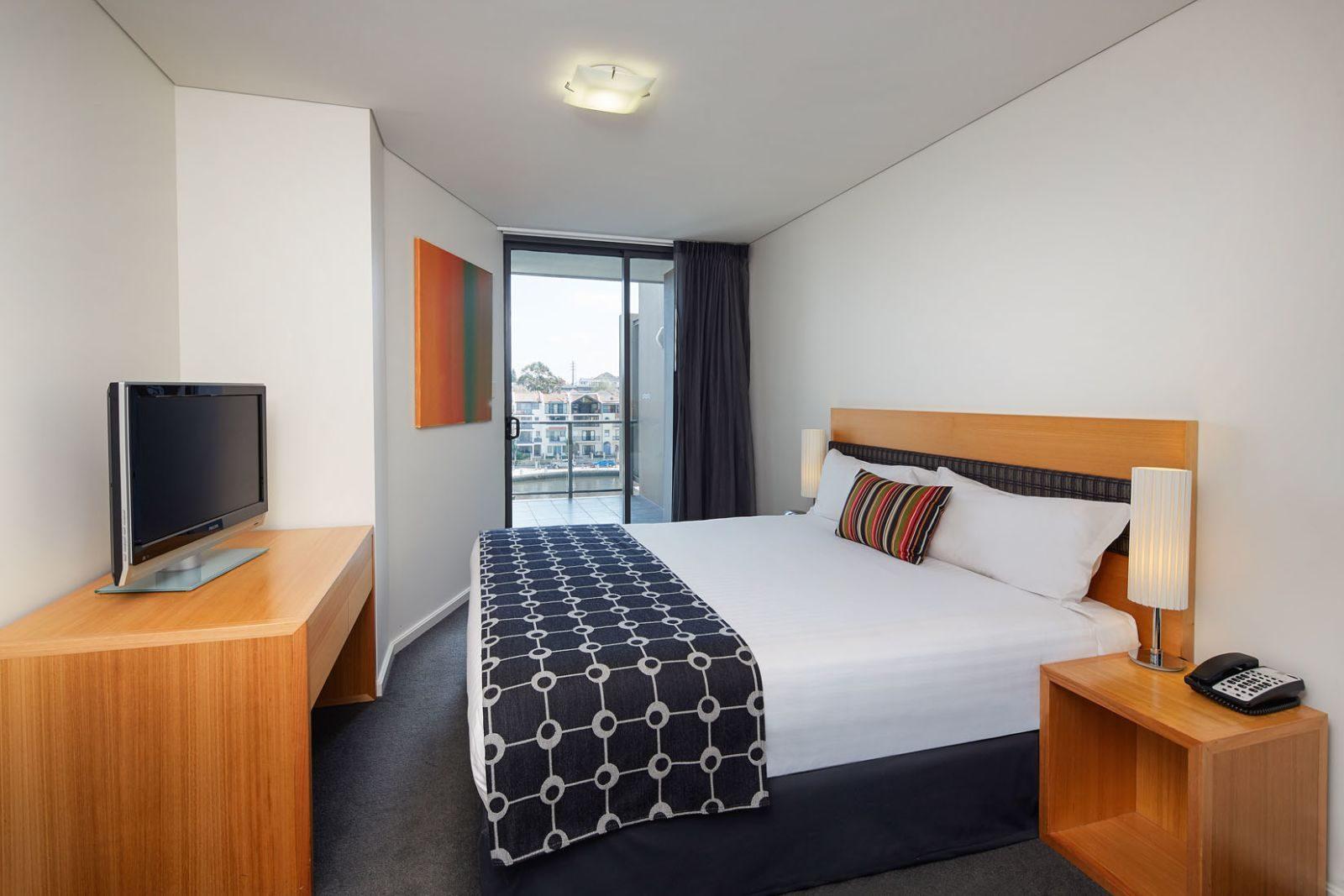 East Perth Suites Hotel Экстерьер фото